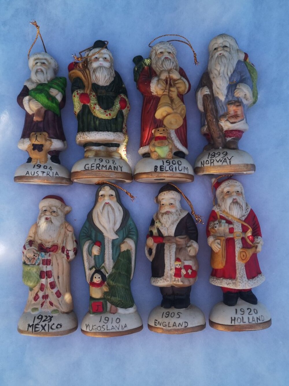VTG Universal Lites Collectable Limited Edition Porcelain Santa's NIP Lot of 8